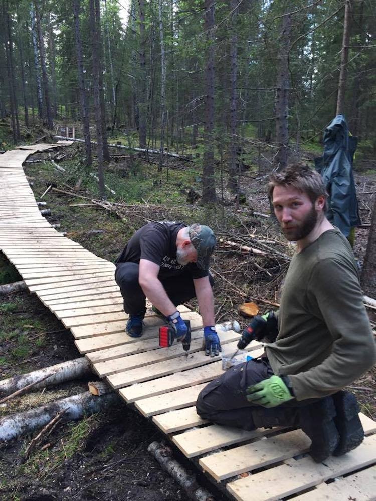 Det er lagt ned over 1000 meter i klopper. Foto: Espen Sandvold Klopping - Foto Espen Sandvold 750x1000