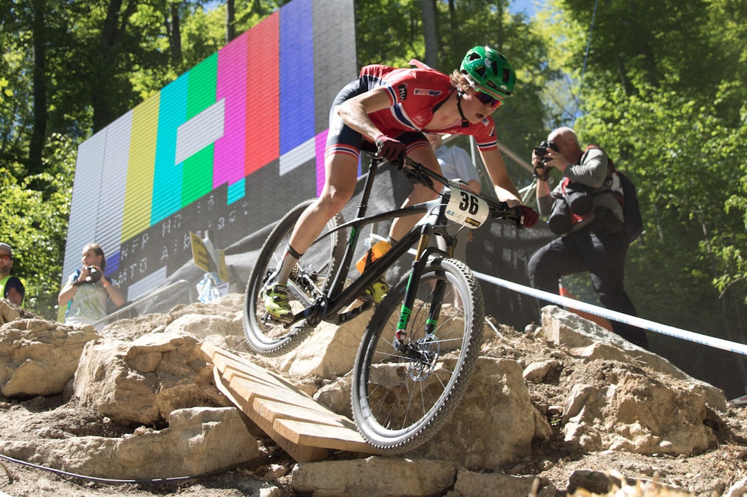 Erik Hægtad leverte ett av sine beste ritt og syklet inn til 12.plass på verdenscuprittet i Albstadt. Foto: Bengt Ove Sannes Erik Hægstad WC Albstadt 2017 - Bengt Ove Sannes 1400x933
