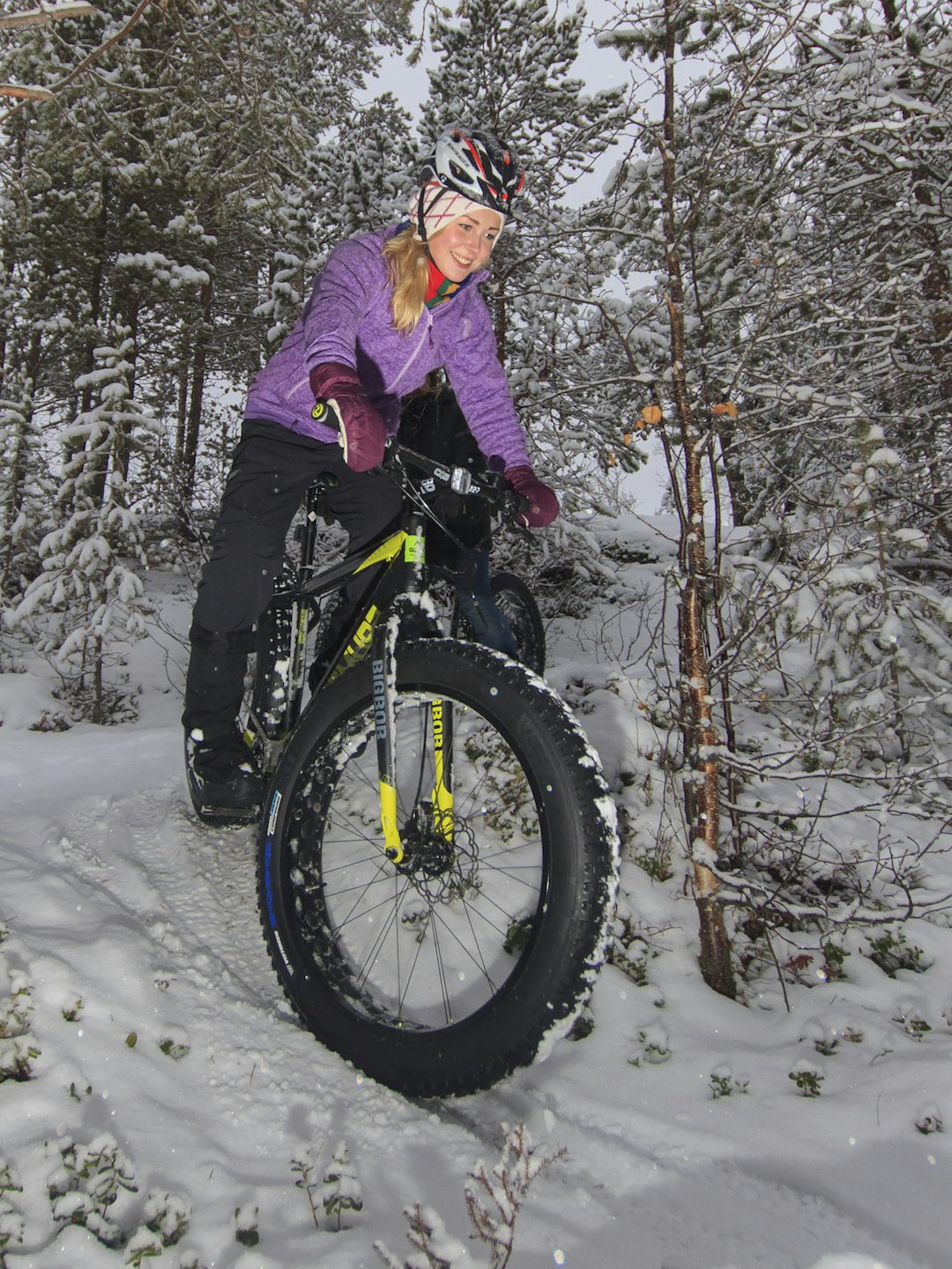 Det er singletrack som gjelder i Alta, og det legger løypetråkkerne sjela i å legge til rette for. Foto: Jon Vidar Bull Alta Singletrack - Foto Jon Vidar Bull 1200x