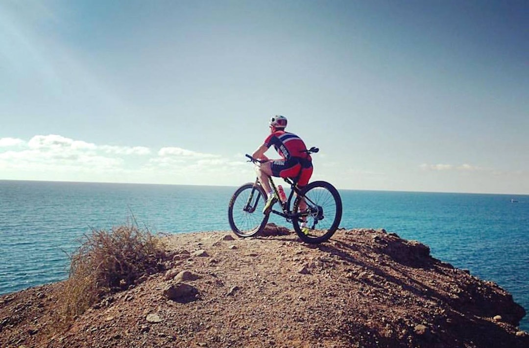 Erik Nordsæter Resell er førstereisgutt på landslagets samling med Gunn-Rita Dahle Flesjå, og trekker til seg alle elementer han kan ta med seg videre i sin egen satsing. Foto: Privat Erik Resell - GC 2016 - Privat 1400x924