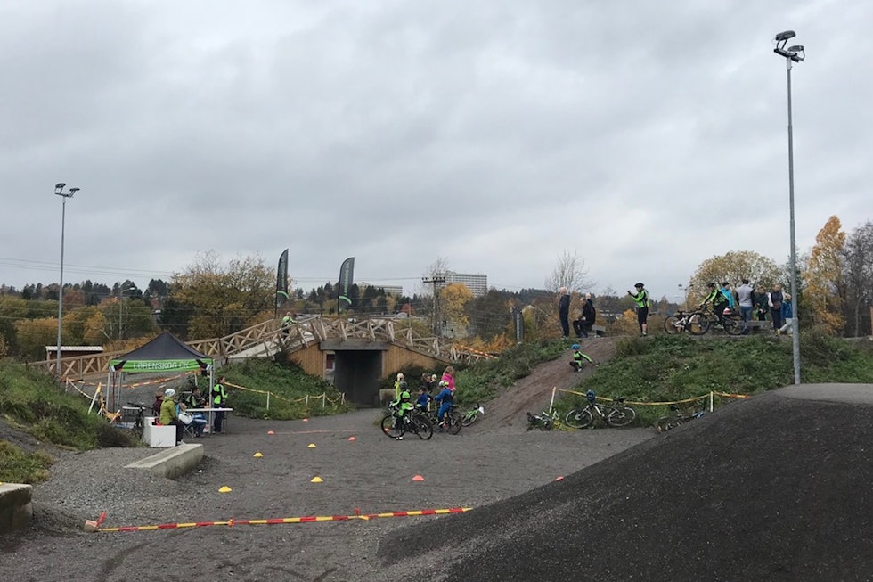 Pumtracken i Lørenskog er blitt populær både i og utenfor treningstidene til klubben. Foto: Lørenskog CK Pumtracken i Lørenskog er blitt populær både i og utenfor treningstidene til klubben. Foto: Lørenskog CK
