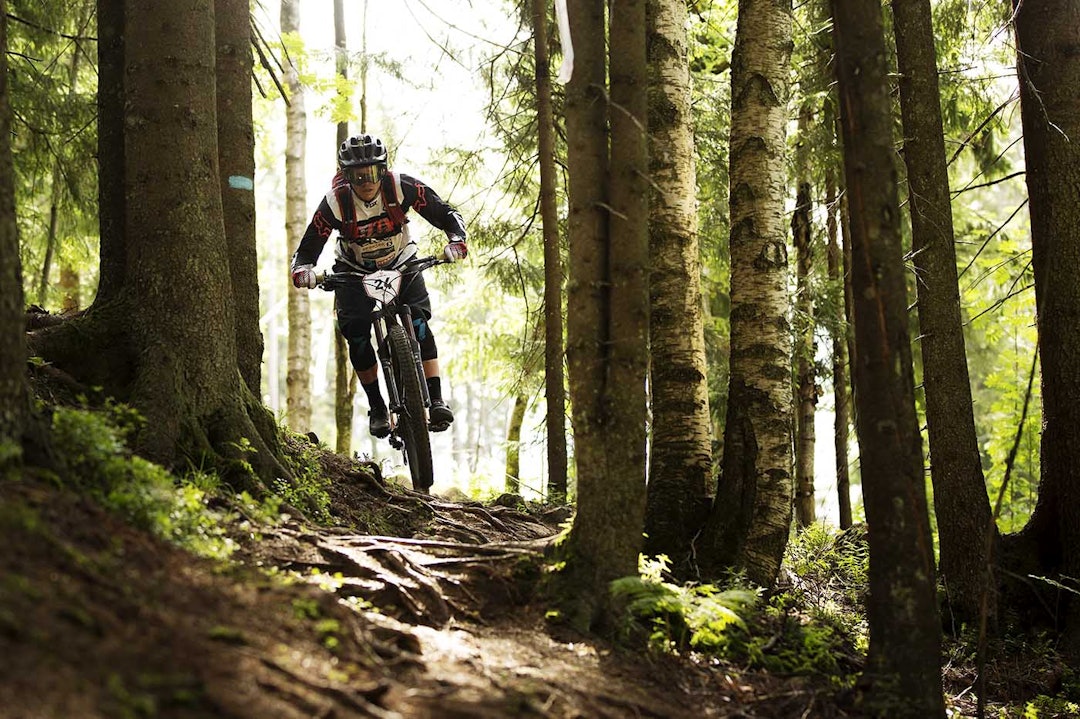 FRA UTFOR TIL ENDURO: Espen Johnsen kom på andreplass sammenlagt i 2015-sesongen. Foto: Kristoffer H. Kippernes _IPP4182