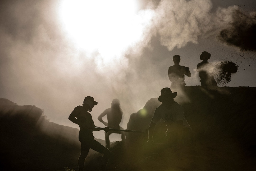 Gravere i arbeid med årets løype til Red Bull Rampage. Foto: Christian Pondella Red-Bull rampage 2019
