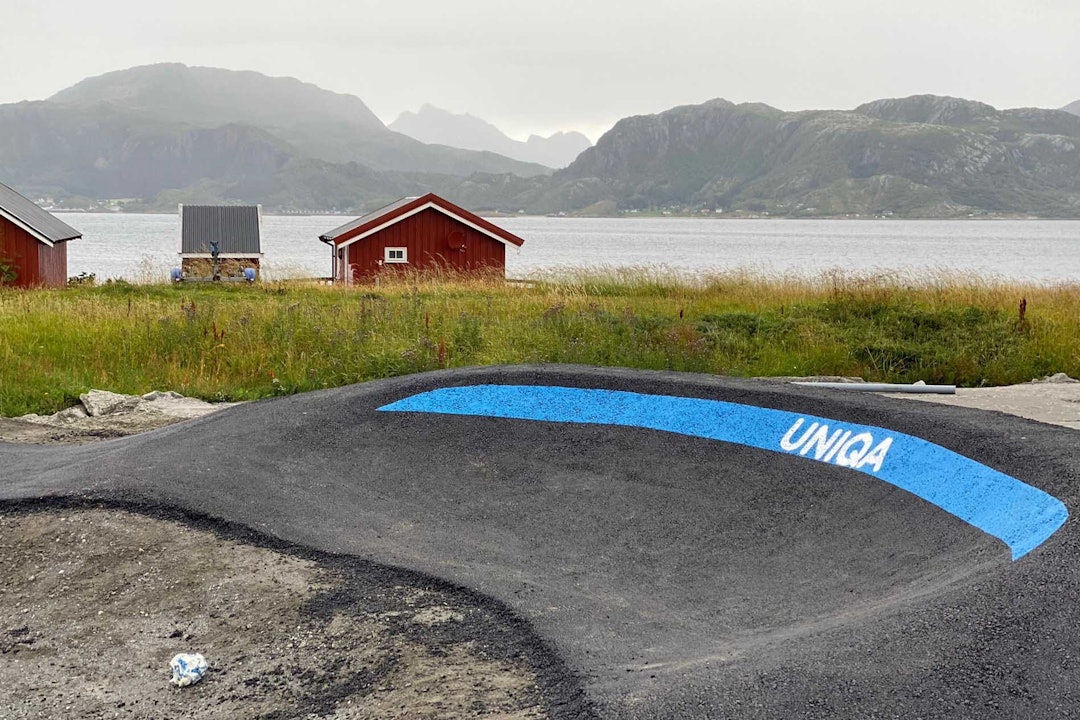 MED NAUST! Denne utsikten er det ikke mange pumptracks som kan konkurrere med. Foto: Uniqa AS pumptrack kvarøy