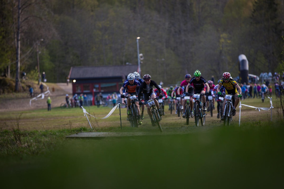 VÅR: Heldigvis kom våren og med det kom de lokale cupene i gang. Her fra starten på UB-cupen som ble arrangert på Skullerud. (foto: Snorre Veggan) ub-cup1