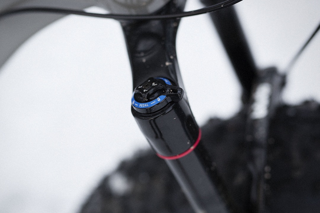 HJELPER PÅ: Bluto-gaffelen fra RockShox tar unna de verste ujevnhetene. _IPP8808
