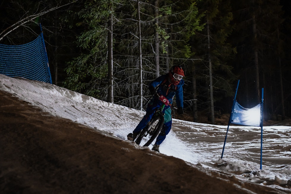 Jo Røysli måtte ut med foten i svingen. Foto: Morten Dodson Jo Røysli måtte ut med foten i svingen. Foto: Morten Dodson