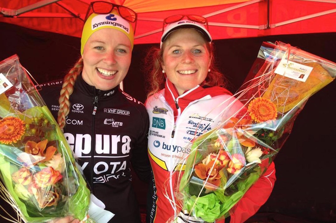 Elisabeth Sveum reiste til Bundesligaen sammen med Ingrid Sofie Bøe Jacobsen (til venstre). Hun satser på mer av det samme i 2016. Foto: Privat Ingrid S Bøe Jacobsen - Elisabeth Sveum - Privat 1400x924