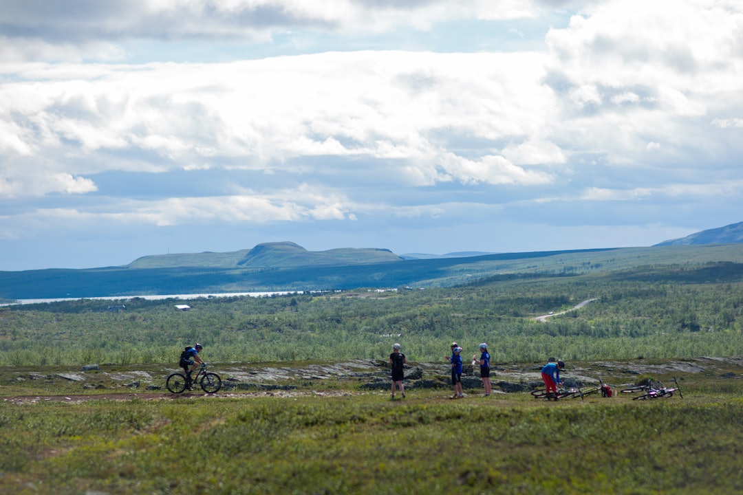 I 2015 innførte Offroad Finnmark kortdistansen OF150 på 15 mil. Det er denne distansen som først og fremst er blitt rittets folkehelsetiltak. Foto: Alexander R. Evensen