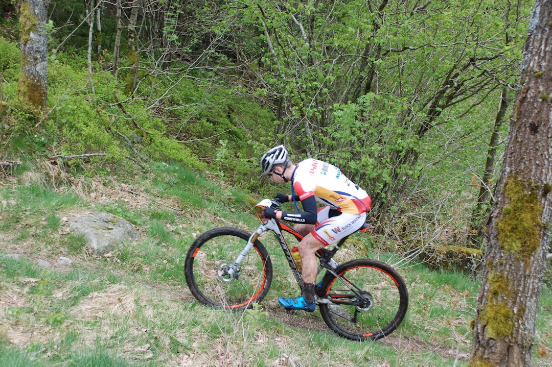 Henrik Lunder Aalrust tok seg opp på pallen i eliteklassen på Å i Heiane 2016. Foto: Annar Gaustad Henrik Lunder Aalrust - Å i Heiane 2016 - Annar Gaustad 1400x933