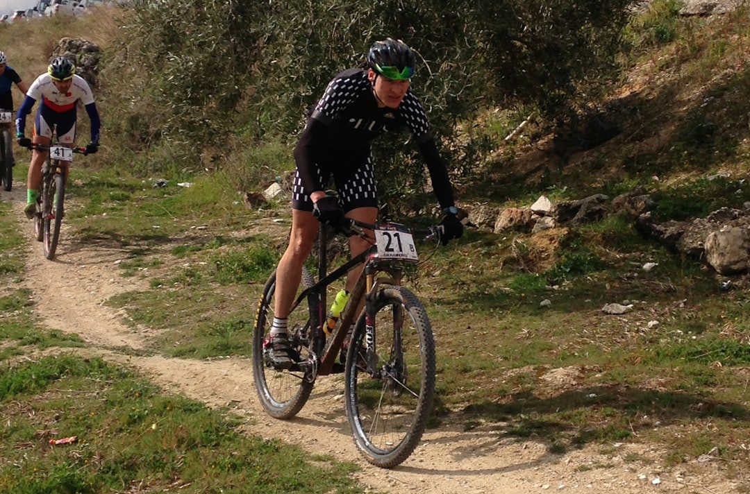 TRENINGSTUR: Lars Granberg på iHus førstelag må innse at hardkjøret de siste ukene har kostet. Nå tar han resten av Andalucia Bike Race som trening inn mot Cape Epic i Sør-Afrika i mars. Foto: Attilio Tino iHus ABR 2015 Foto Attilio Tino 1400x924