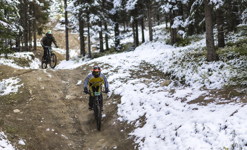 Snø og kulde var ikke noen festbrems på barnas dag i Hafjell Bike Park. Foto: Gisle Johnsen/Hafjell Bike Park Snø og kulde var ikke noen festbrems på barnas dag i Hafjell Bike Park. Foto: Gisle Johnsen/Hafjell Bike Park