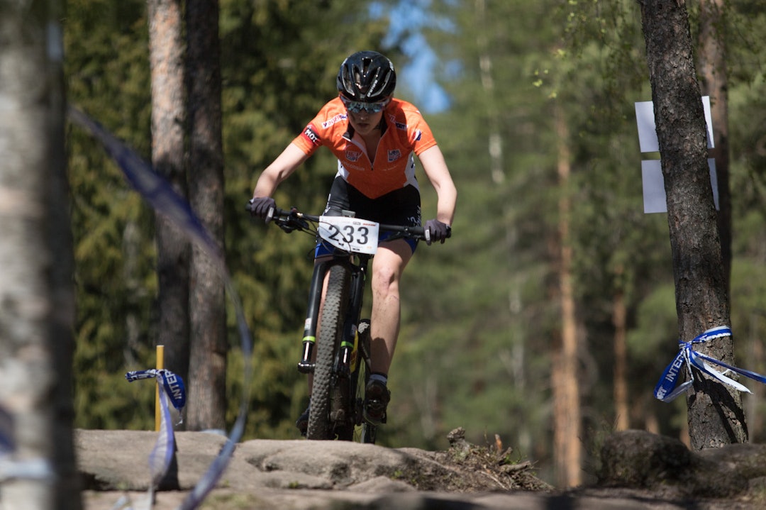 Tuva Siggerud leder Norgescupen og økte ledelsen på dagens rundbaneritt. Foto: Bengt Ove Sannes Tuva Siggerud - XCO - Bengt Ove Sannes 1400x933