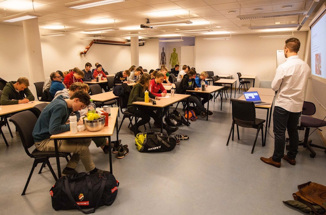 Mental trening var siste post på programmet under Ryes aktivitetsdag for ungdom på lørdag. Foto: Bendik Henriksen Rye Aktivitetsdag 2015 4 - Bendik Henriksen