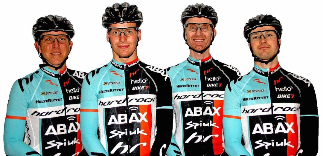 SAWs MENN: Fra venstre Greg Saw, Thomas Engelsgjerd, Jarle Fredriksen og Bersvenn Støen. Foto: Privat Hadrocx-ABAX 2015- Saw - Thomas Engelsgjerd - Jarle Fredriksen - Støen Foto Privat 1400x