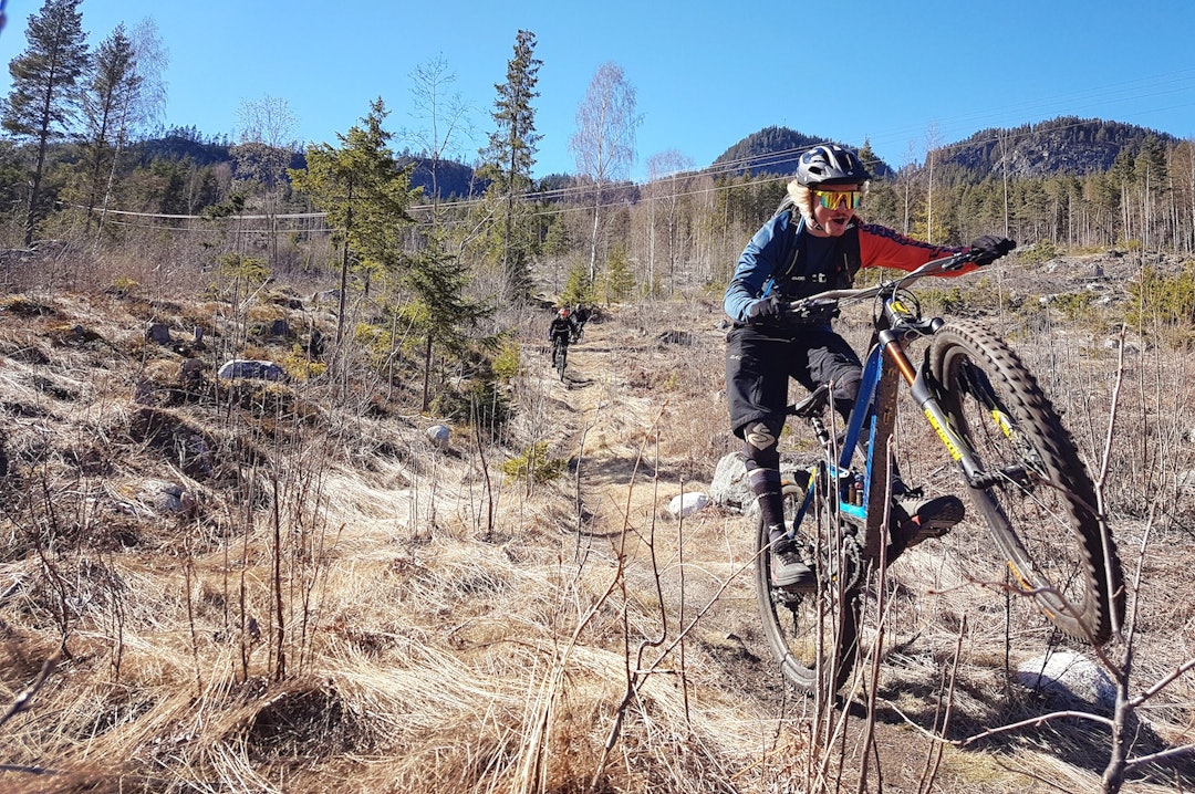 Anders Veland i fri utfoldelse på Nesbyen Trail Camp. Foto: Preben Nøkleby Anders Veland på Trail Camp 2017 - Preben Nøkleby 1400x933