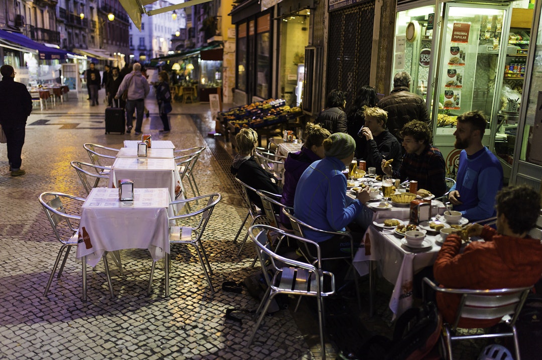 Mat må man ha, og med lokalkjente guider finner man steder som ikke er innlysende for turister flest. Foto: Thomas B. Svendsen Food - Thomas B Svendsen 1400x933