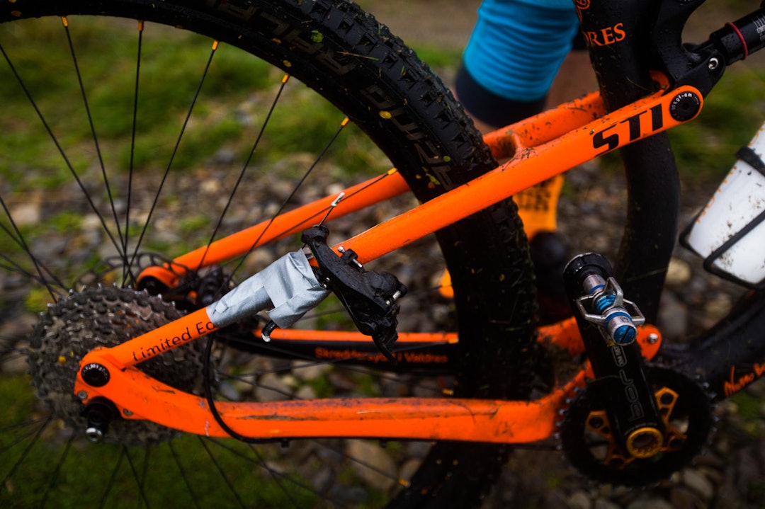 TRØBBEL 2: Mens andre smalt i bakken og ødela girøret. (foto: Snorre Veggan) ultrabirken-2292a