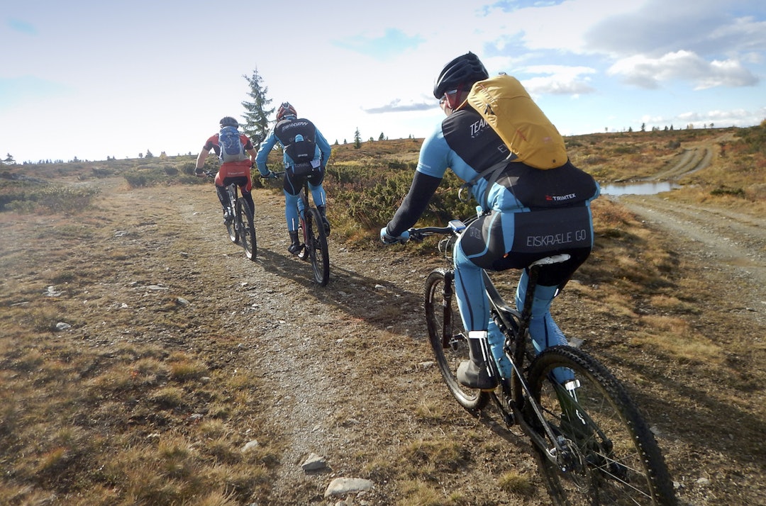 Lagkonseptet blir en viktig del av Offroad Valdres, både for sikkerhet og det sosiale i å kunne dele opplevelsen. Foto: Børge Jensen Offroad Valdres - Foto OV 1400x924
