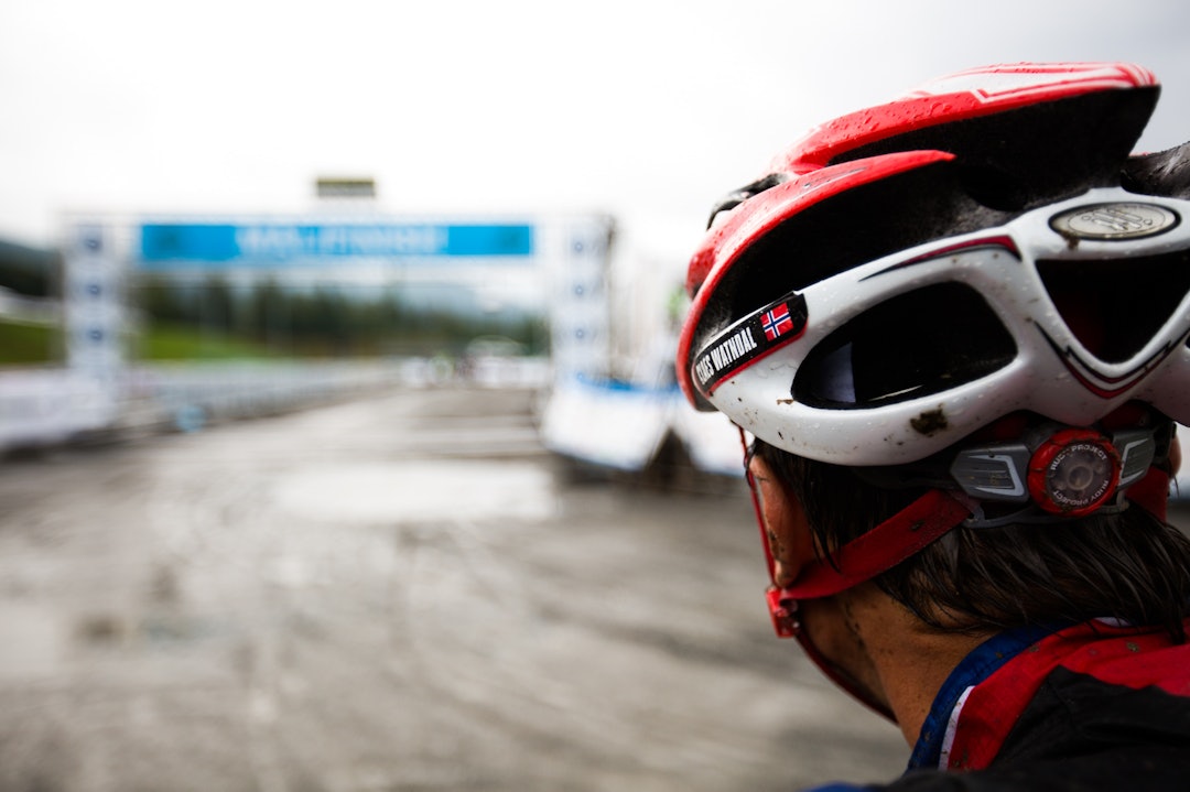 VENTE: Claes Watndal venter etter mål. (foto: Snorre Veggan) ultrabirken-2613a