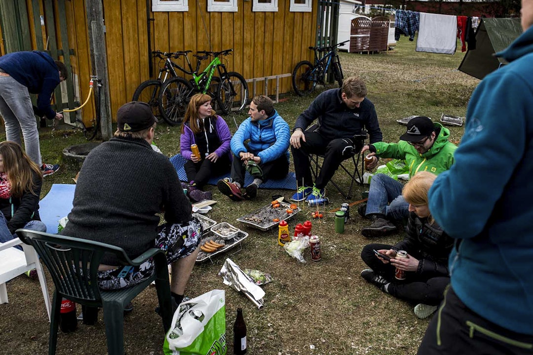 God stemning etter dagens innsats. Foto: Thomas B. Svendsen Nesbyen Trail Camp 2015 afterbike - Thomas B Svendsen