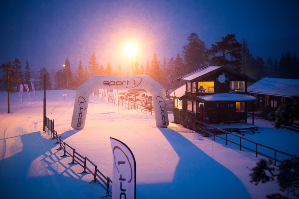 NYDELIG: Morgenstemning på skistadion på Lygna. (foto: Snorre Veggan) fatbike-nm-4646a