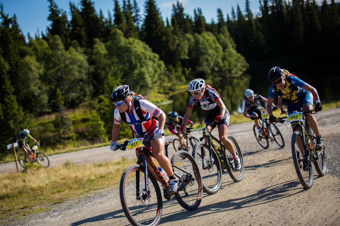 Teten i Birkebeinerrittet 2015. Foto: Snorre Veggan Elitefelt damer Birken 2015 - Snorre Veggan 1400x933