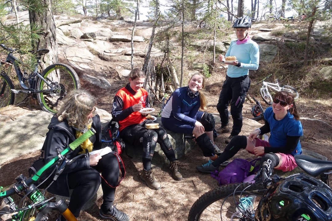 Jentetur er fast innslag på turmenyen både lørdag og søndag. Foto: Pål Valbjørk Jentetur - Pål Valbjørk 1400x933