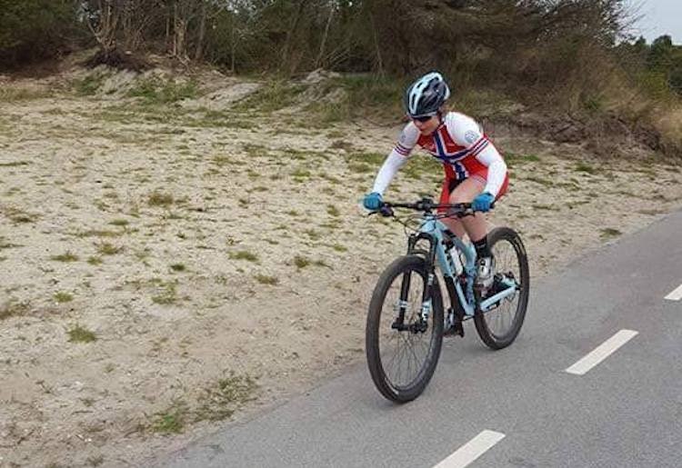 Elisabeth Sveum underveis i Påskeløbet. Foto: Aleksander Perez Elisabeth Sveum - Påskeløbet 2017 - Foto Aleksander Perez 750x