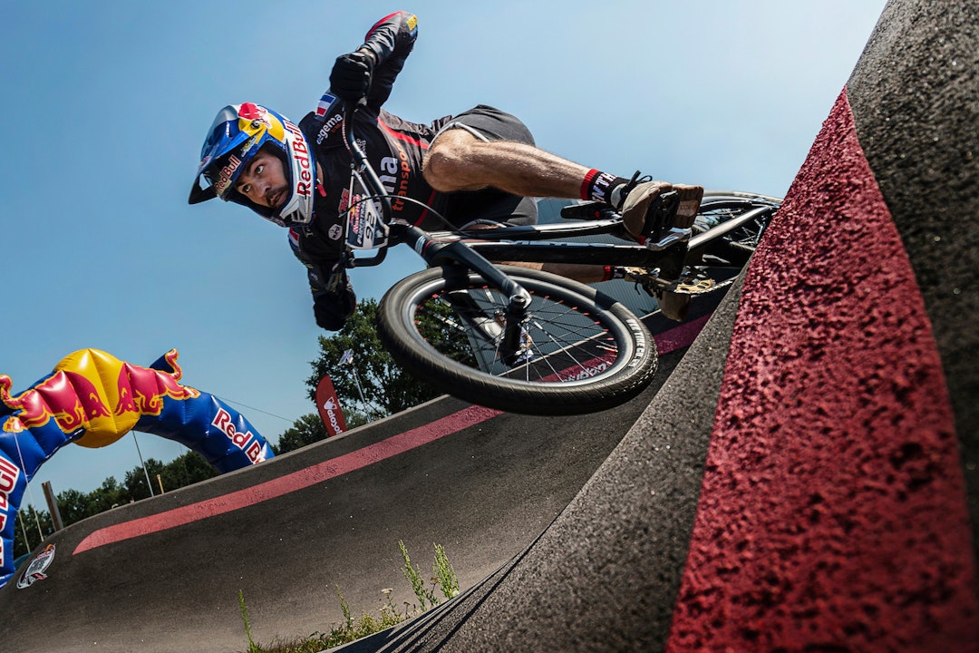Red Bull og UCI håper at eget VM i pumptrack kan bidra ti å gjøre sykling og sykkelsport tilgjengelig for enda flere. Foto: Jarno Schurgers/Red Bull Content Pool Red Bull og UCI håper at eget VM i pumptrack kan bidra ti å gjøre sykling og sykkelsport tilgjengelig for enda flere. Foto: Jarno Schurgers/Red Bull Content Pool