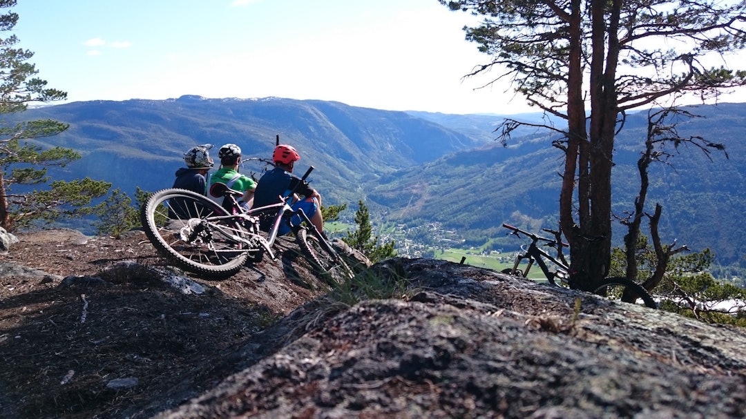 Nesbyen har fått et variert tilbud av sykkelløyper, både for de som liker stisykling og de som trekkes mot enduro- og utfor. Foto: Brynjulf Svendsen Nesbyen 1 - Brynjulf Svendsen 1400x788