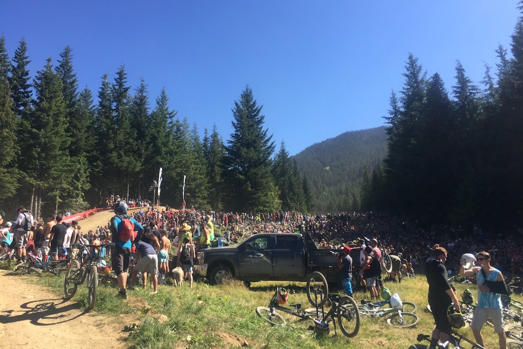 Det vrimler av folk på Crankworx i Whistler. Foto: Linnea Rooke Crankworx - Linnea Rooke 1400x933