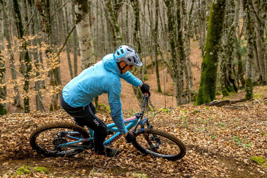 Nord-Spania har relevant terreng både for formtopping og optimering av utstyr. Foto: Benat Oronoz Zakarias Blom Johansen - Basque Mars 2017 - Benat Oronoz 1400x933