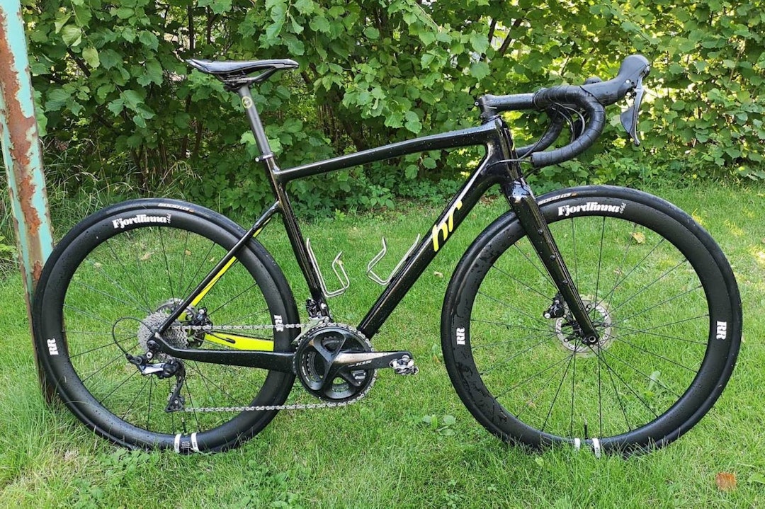 GRUSRACE: Det ble en skikkelig dunkeøkt på grusveiene for Fredrik Haraldseth. Foto: Privat. fredrik haraldseth