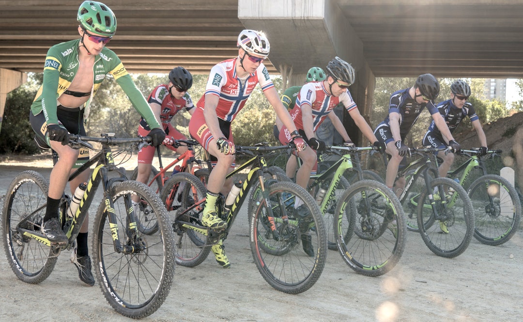 Klart for tetsritt under samlingen i Spania i begynnelsen av desember. Foto: Simen Smestad Intervals Foto Simen Smestad 1400x867