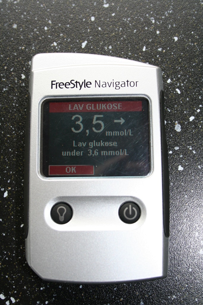 Abbott-apparatet kan settes til å varsle med pip og vibrasjon ved både høye og lave verdier. 015