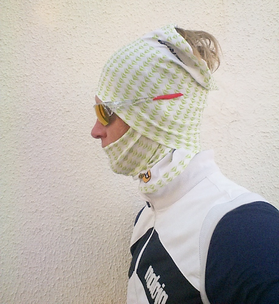 DOBBELDEKKNING: To halve Buffer dekker både pannen og hake på enkelt hvis. DOBBELDEKKNING: To halve Buffer dekker både pannen og hake på enkelt hvis.