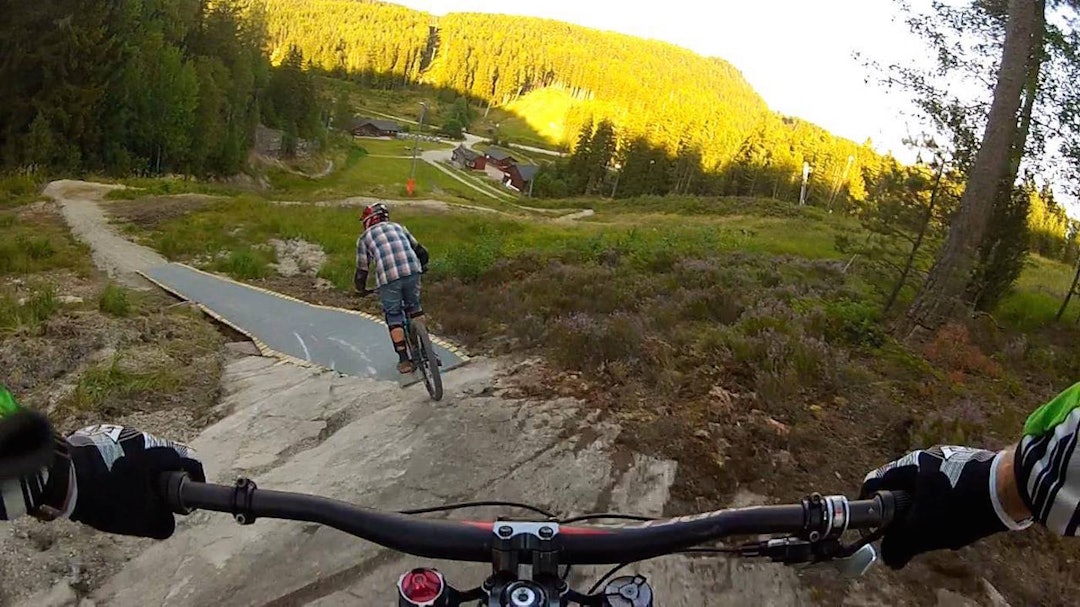 Kjerringåsen DH har løyper for alle nivåer. Foto: Kjerringåsen DH Kjerringåsen DH - Foto Privat 1400x788