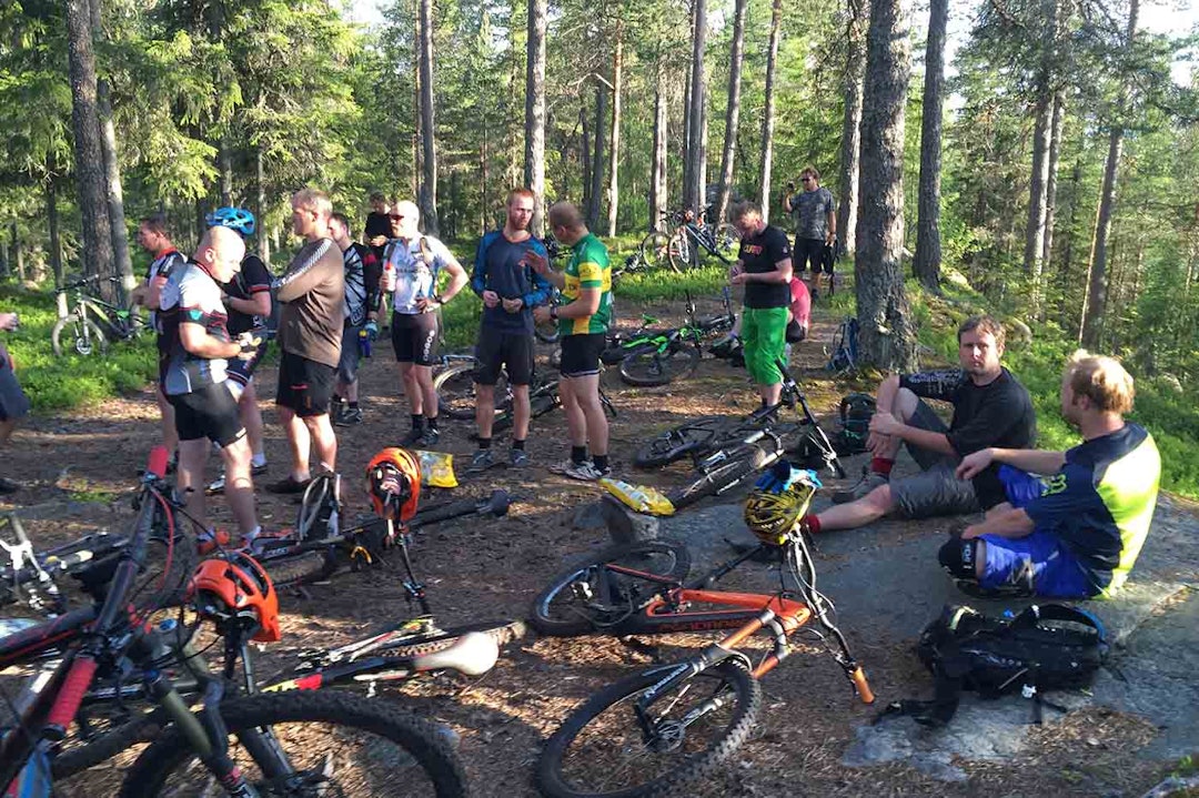 Tid til sykling skal det også bli i løpet av samlingen på Lillehammer. Her fra NOTS Lillehammer og Omegns første felles guidede tur i juni, rett etter at lokallaget formelt var stiftet. Foto: Asgeir Linberg Stitur June 6 -16 Asgeir Linberg