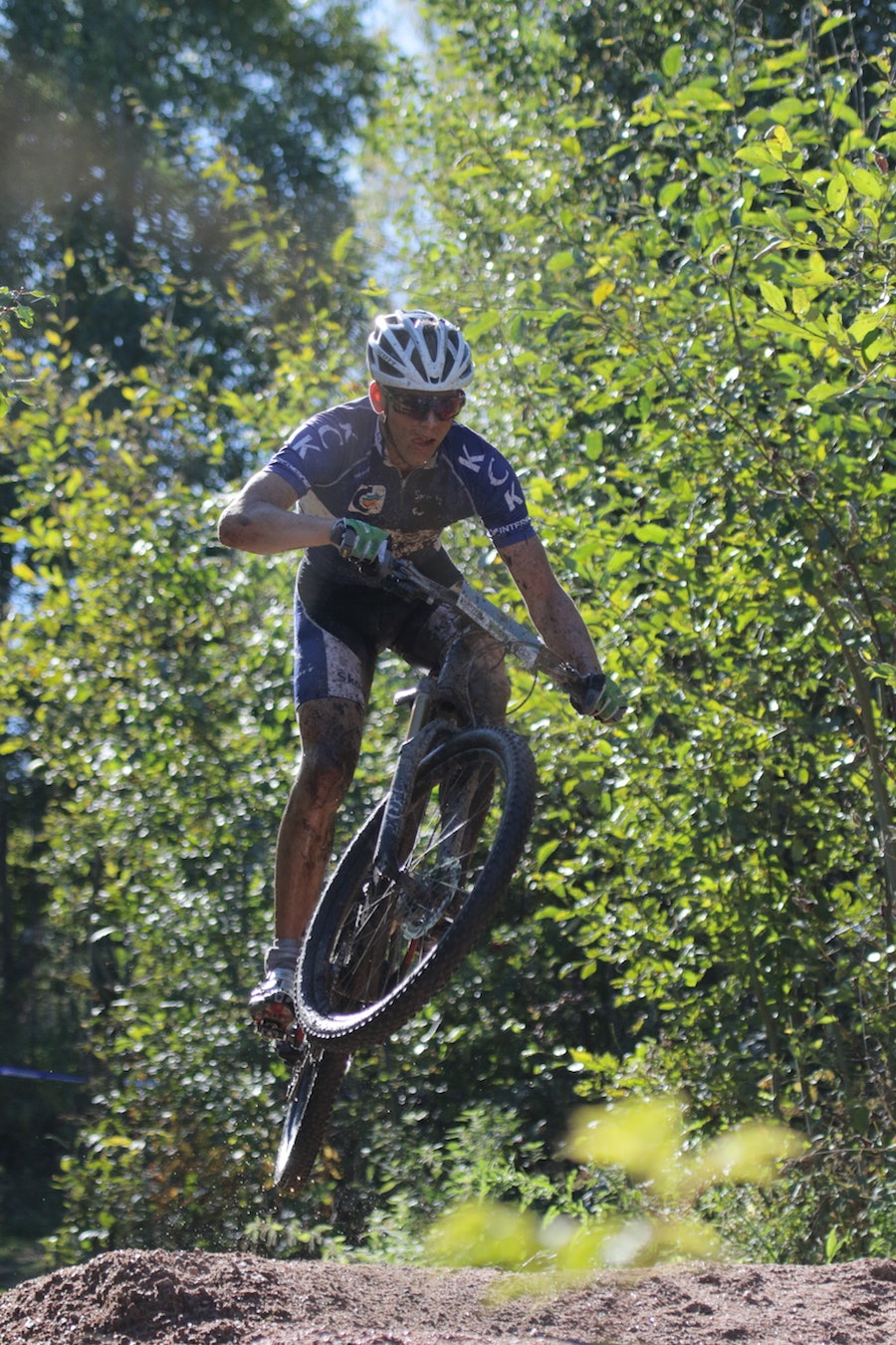 Adrian Hilde i fint driv gjennom løypa. Foto: Bengt Ove Sinnes Adrian Hilde Foto: Bengt Ove Sinnes 900x