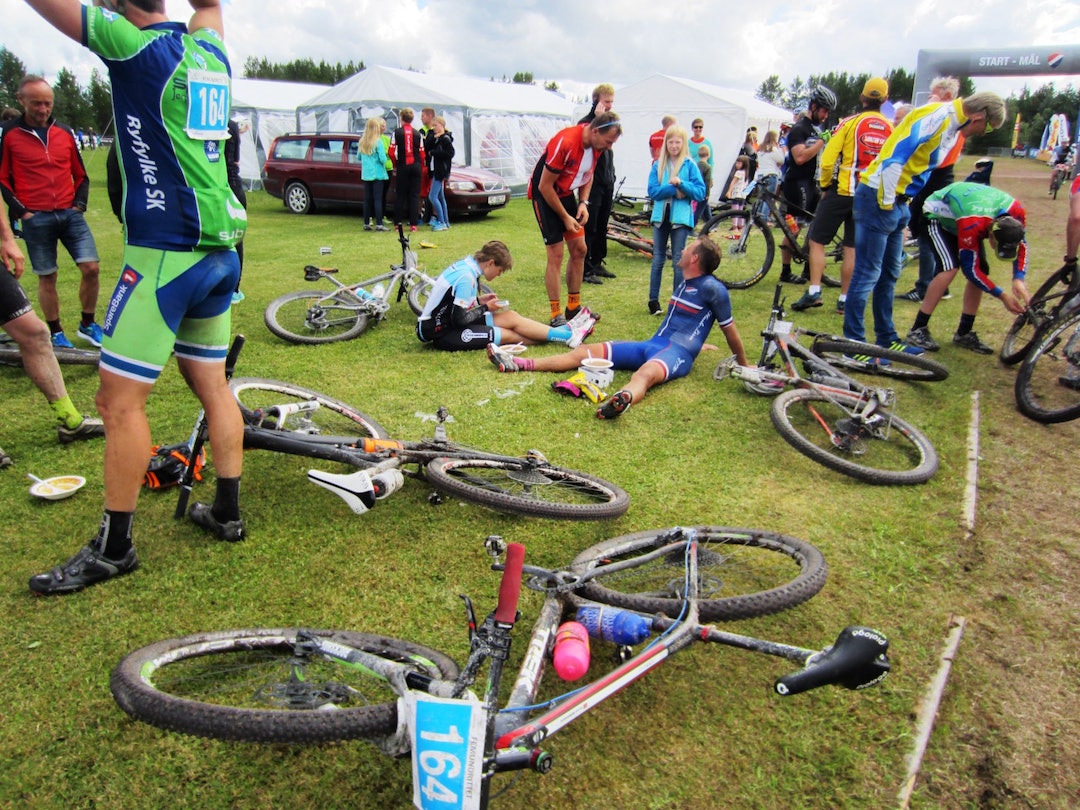 Målområdet er åsted for skrøner og ritthistorier og behandling av kramper. Finish 1400x1050