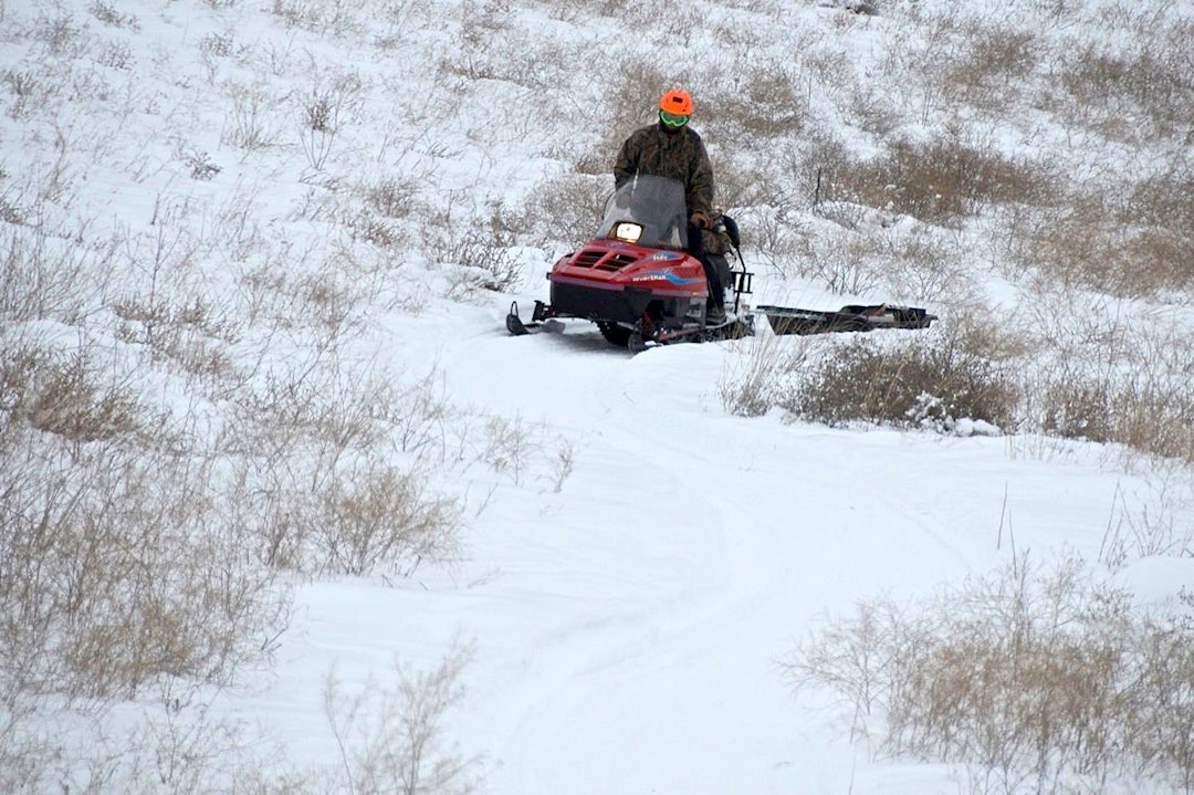 Snøskuterkjørte løyper blir snart en realitet i Lillehammer. Løypenettet blir gratis og åpent for alle. Illustrasjonsfoto: Steve Mitchell Fatbike snomo - Steve Mitchell 1400x933