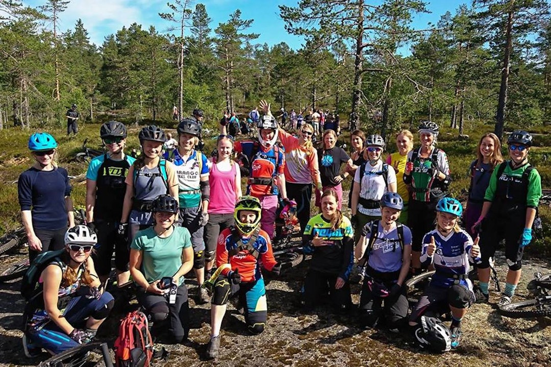 God stemning blant jentene på DrammEnduro i sommer. Foto: DrammEnduro DrammEnduro - DrammEnduro 1400x933