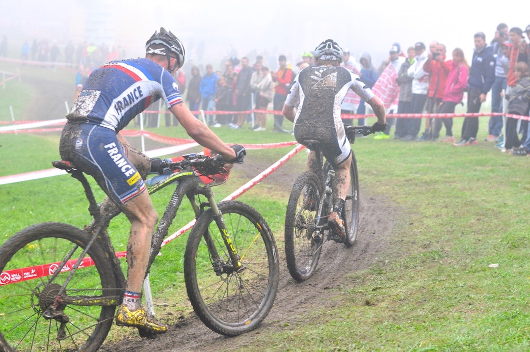 I TÅKA: Det regnet tidvis under U23-rittet, men stemningen var god og syklingen i verdensklasse. I TÅKA: Det regnet tidvis under U23-rittet, men stemningen var god og syklingen i verdensklasse.