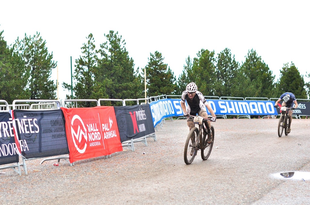 SPURTEN: Anton Cooper kom først inn på oppløpet og fikk avgjøre spurten fra front. SPURTEN: Anton Cooper kom først inn på oppløpet og fikk avgjøre spurten fra front.