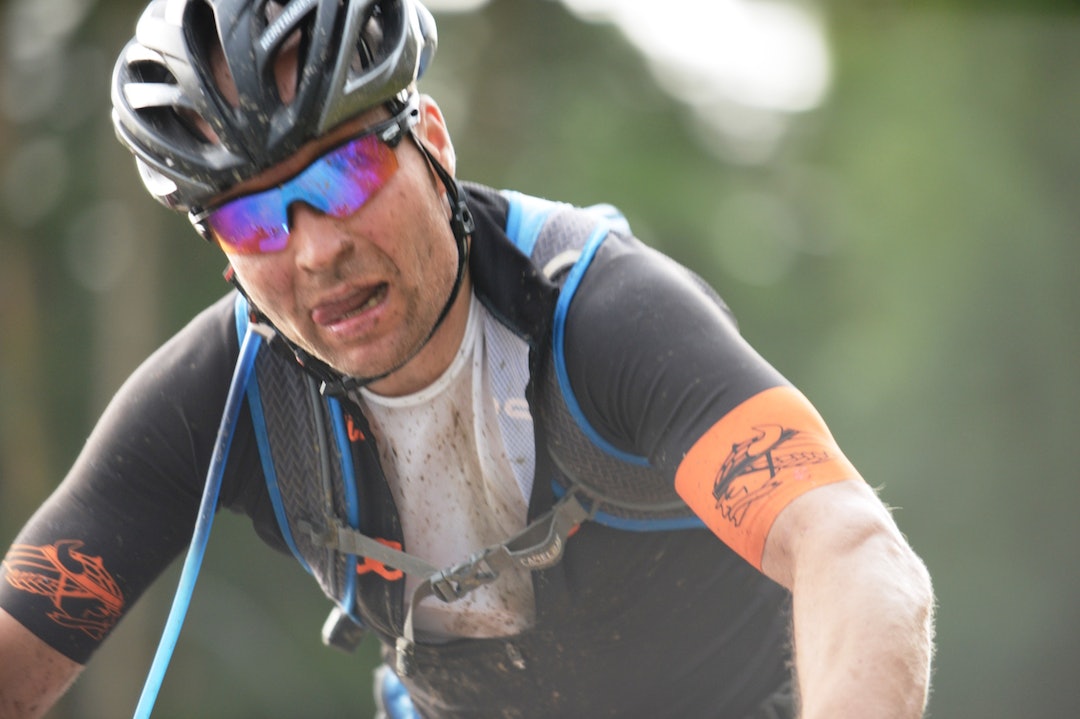 Eivind Fosheim i Team Skørn Offroad 1 hevdet at han lot ungdommen i Team Valdres ta den siste pallplassen, ettersom han er hovedsponsor for de lokale sykkeltalentene. - En ren businessavgjørelse, hevdet Fosheim etter målgang. Terrengsykkels utskremte er ikke overbevist. Eivind Fosheim 1400x933