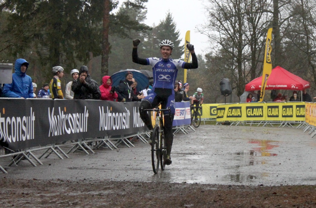 Erik Nordsæter Resell fra TVK ble den aller første norgesmesteren i kross. Foto: NCF Erik Nordsæter Resell - NM cx 2014-Foto NCF