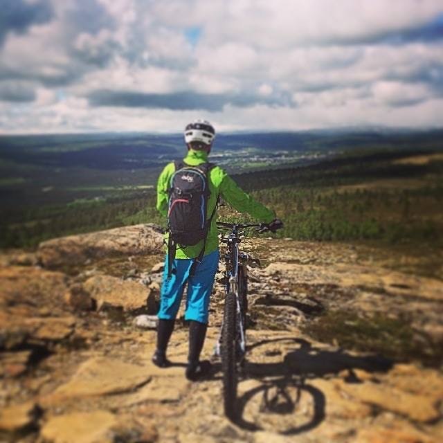 Mye av Rørosrittet går over tregrensa. Foto: Arrangøren fb1