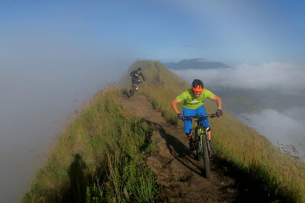 20160711005401-Are-og-Espen-ryggen-toppen-mot-sola-1024x-Iwan 20160711005401-Are-og-Espen-ryggen-toppen-mot-sola-1024x-Iwan