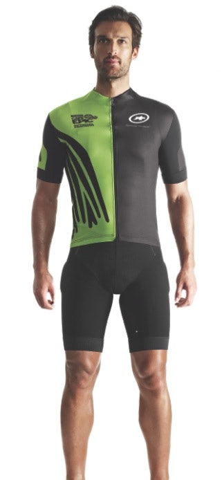 SPONSORTRØYE: Assos' Cape Epic-trøye er flott, men linken til Cape Epic vil kanskje være litt snodig for de som ikke har deltatt der selv? SPONSORTRØYE: Assos' Cape Epic-trøye er flott, men linken til Cape Epic vil kanskje være litt snodig for de som ikke har deltatt der selv?